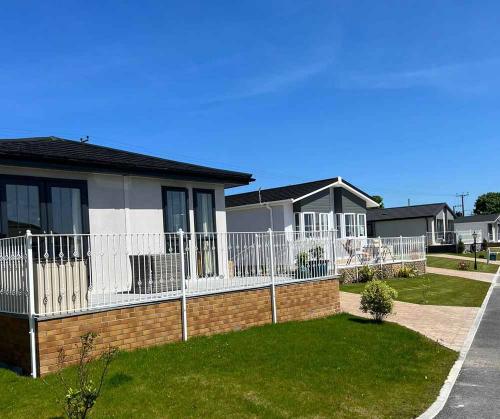Park-Homes-on-Fir-Hill-Park-3