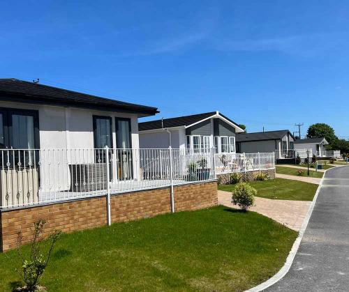 Park-Homes-on-Fir-Hill-Park-8